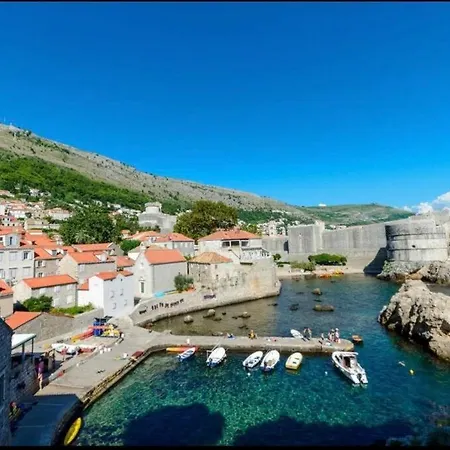 Blue Next To The Dubrovnik